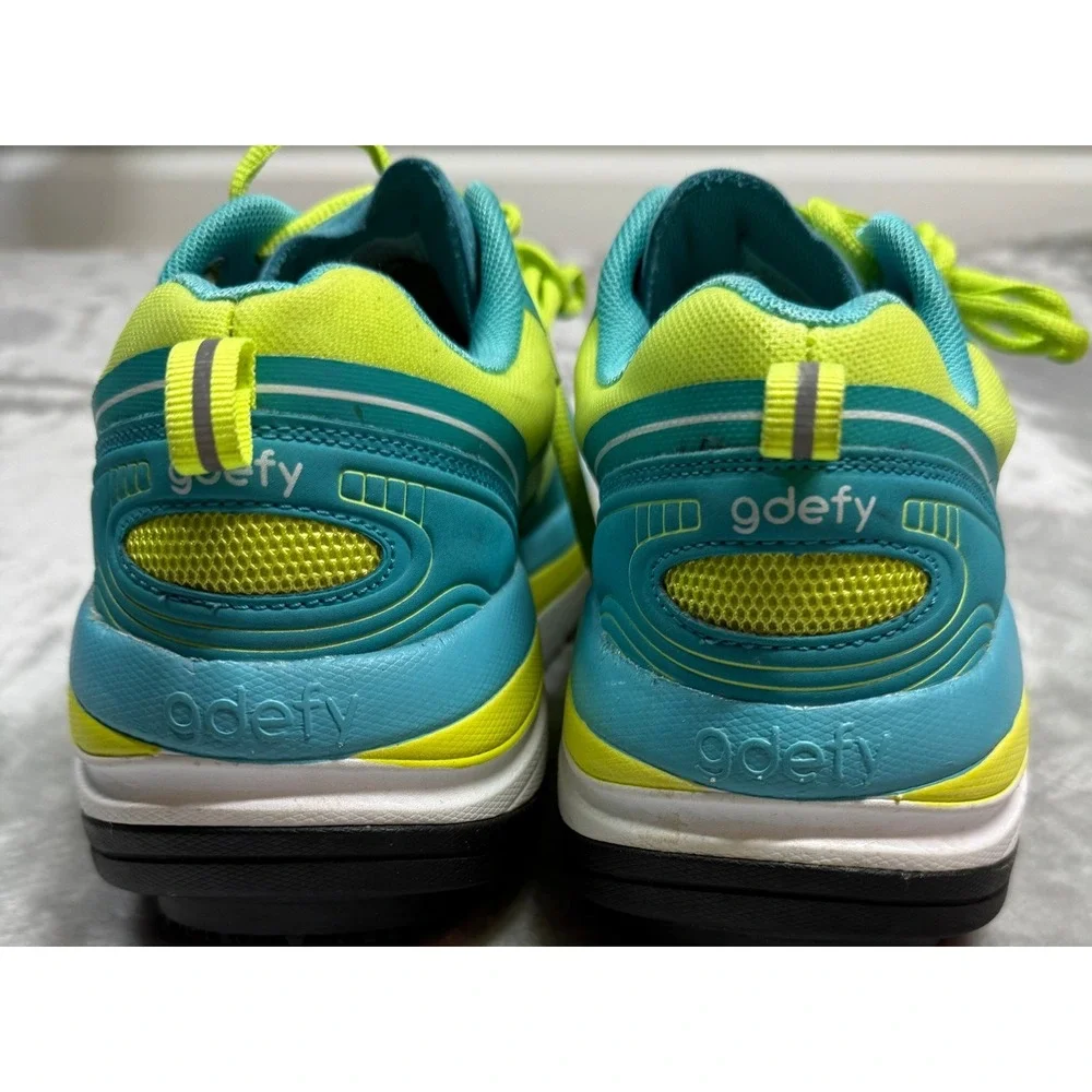 Gravity‎ Defyer Gdefy Womens 9.5 VersoShock Sneakers Gorpcore Lite Hot Girl Walk